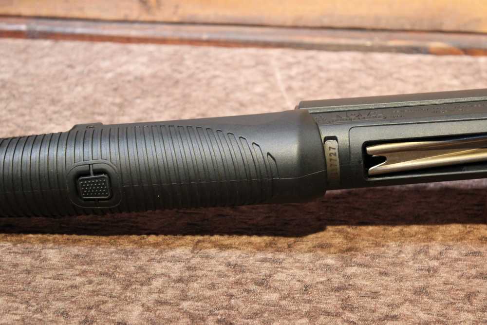Benelli Super Nova Tactical 12 ga 3.5" Chamber 18" bbl Extended Mag-img-22