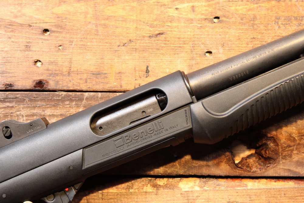 Benelli Super Nova Tactical 12 ga 3.5" Chamber 18" bbl Extended Mag-img-4