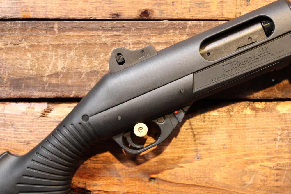 Benelli Super Nova Tactical 12 ga 3.5" Chamber 18" bbl Extended Mag-img-3