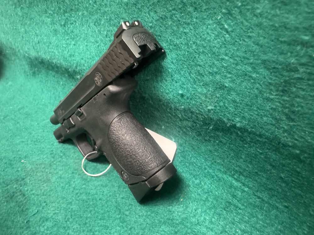 Smith & Wesson M&P 9C 9 MM-img-7