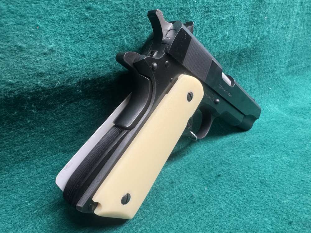 Colt GOVERNMENT 45 ACP-img-1