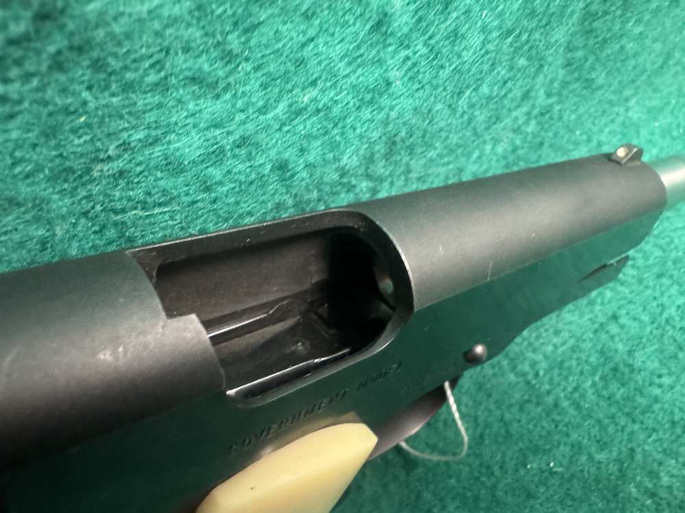 Colt GOVERNMENT 45 ACP-img-4