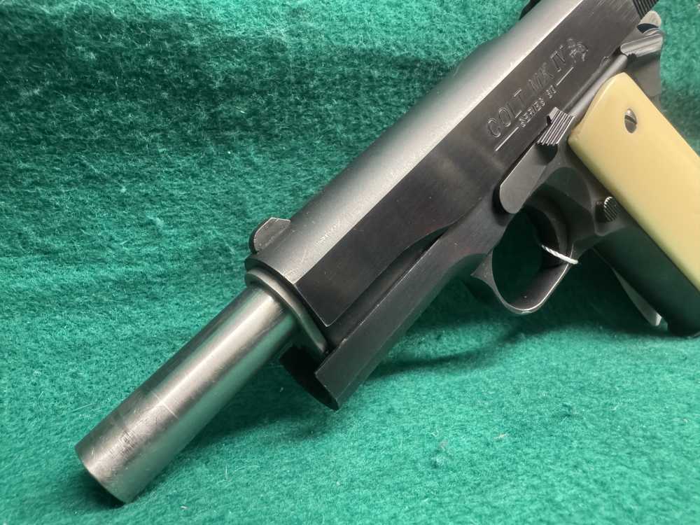 Colt GOVERNMENT 45 ACP-img-6