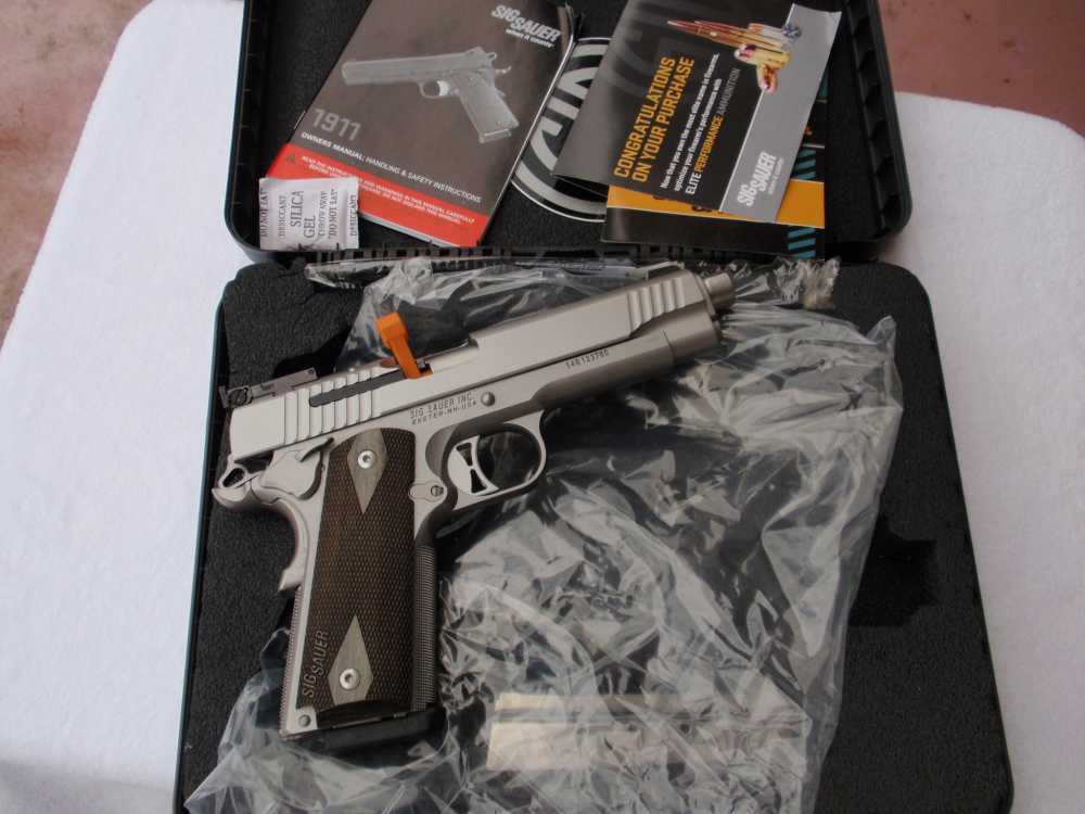 RARE Sig Sauer 1911 38 Super 1911T-38-SME NICE!-img-0