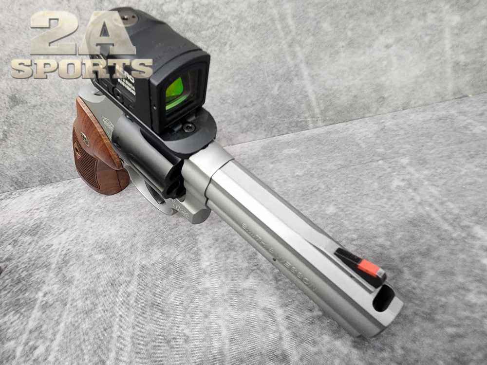 Smith & Wesson Spec Series R 686 Plus 357 Mag-img-3