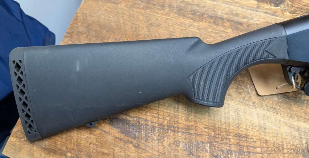 USED - Stoeger M3500 12 Ga Semi-Auto Shotgun 28" Vent-Rib Barrel Black Syn-img-1