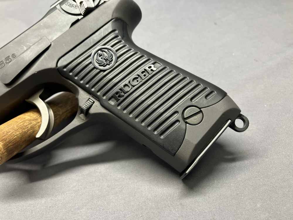 Ruger P85 - 9x19mm Semi-Auto Pistol w/ Factory Case & Two Mags - MFD 1988-img-4