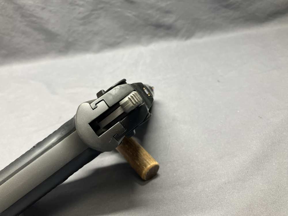 Ruger P85 - 9x19mm Semi-Auto Pistol w/ Factory Case & Two Mags - MFD 1988-img-6
