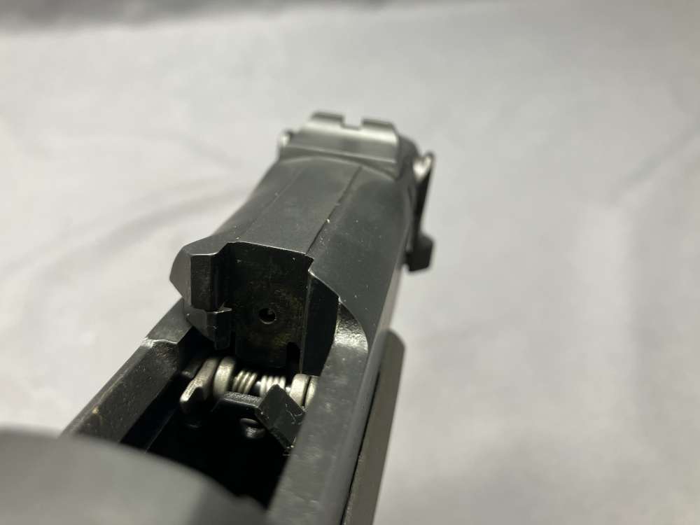 Ruger P85 - 9x19mm Semi-Auto Pistol w/ Factory Case & Two Mags - MFD 1988-img-12