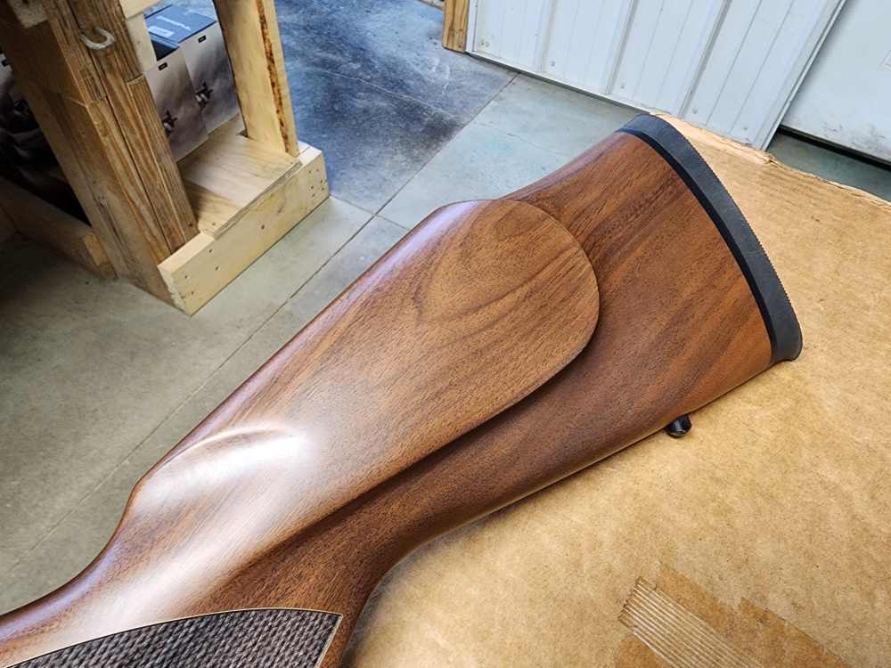 PICS! NEW WEATHERBY VANGUARD S2 SPORTER 25-06 REM 24 THREADED WALNUT HOWA-img-0