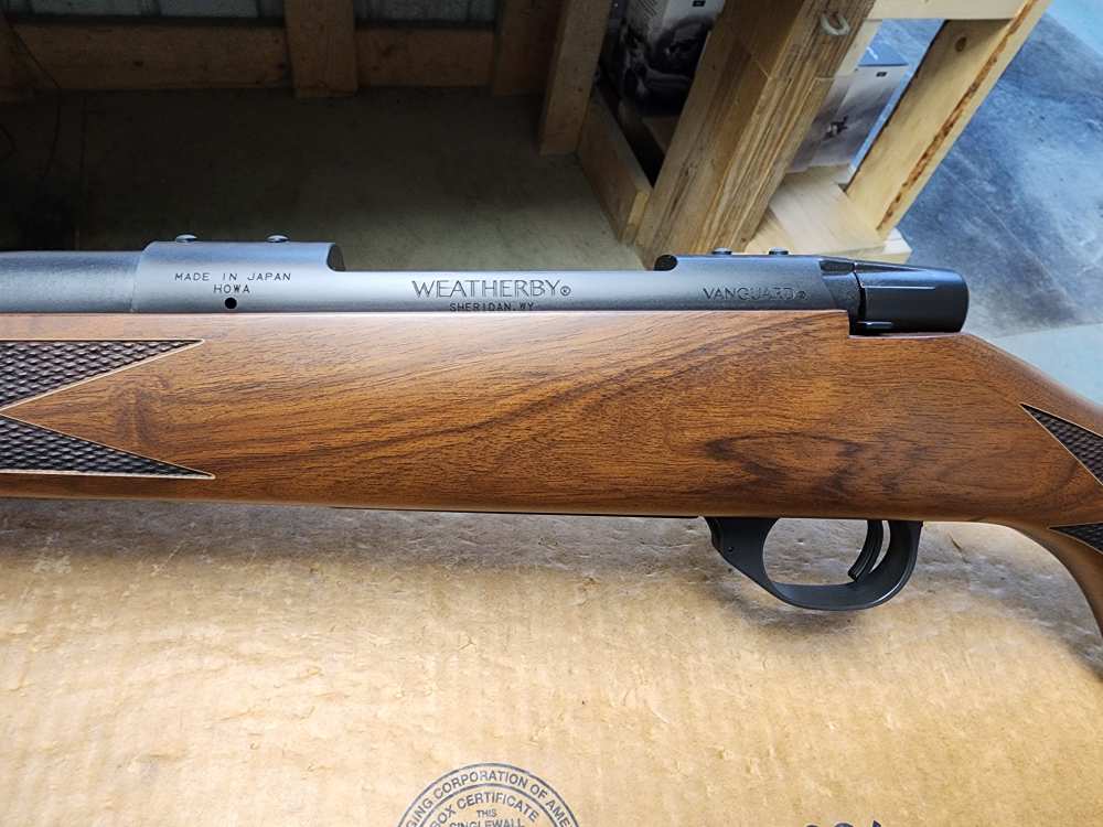 PICS! NEW WEATHERBY VANGUARD S2 SPORTER 25-06 REM 24 THREADED WALNUT HOWA-img-20