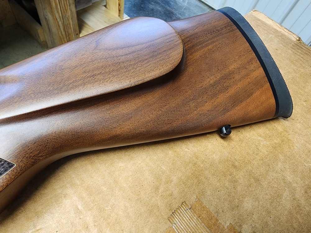 PICS! NEW WEATHERBY VANGUARD S2 SPORTER 25-06 REM 24 THREADED WALNUT HOWA-img-16