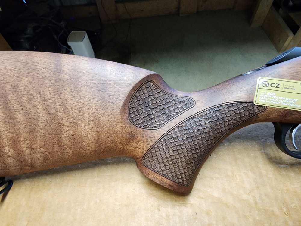 PICS! NEW CZ 600 LUX .223 REMINGTON 20" THREADED WALNUT 20 NIB SUB-MOA 5 RD-img-8