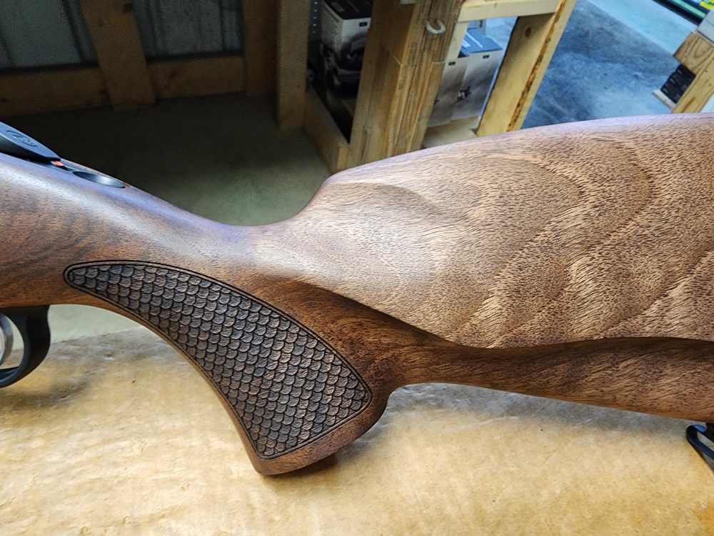 PICS! NEW CZ 600 LUX .223 REMINGTON 20" THREADED WALNUT 20 NIB SUB-MOA 5 RD-img-23