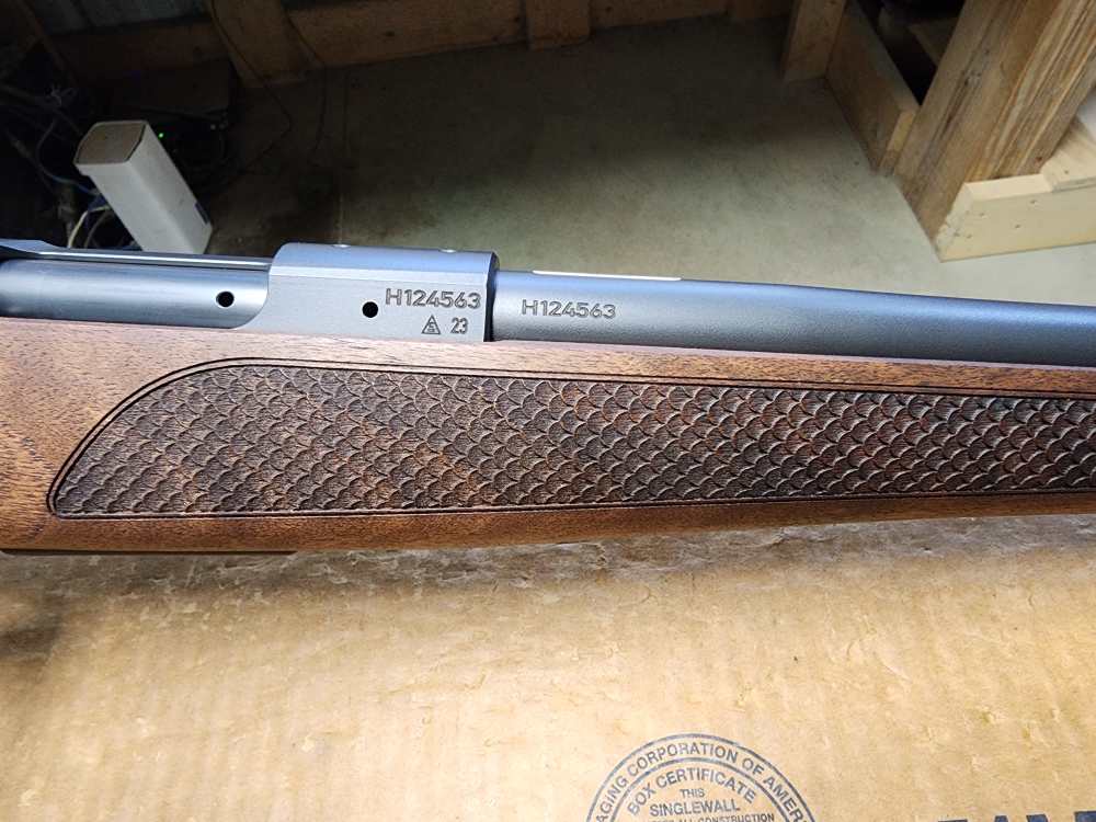 PICS! NEW CZ 600 LUX .223 REMINGTON 20" THREADED WALNUT 20 NIB SUB-MOA 5 RD-img-12