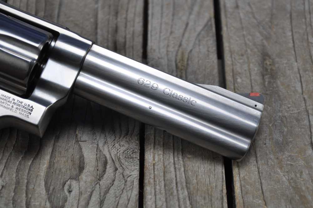 Smith & Wesson Model 629 Classic 5" .44 Mag-img-4