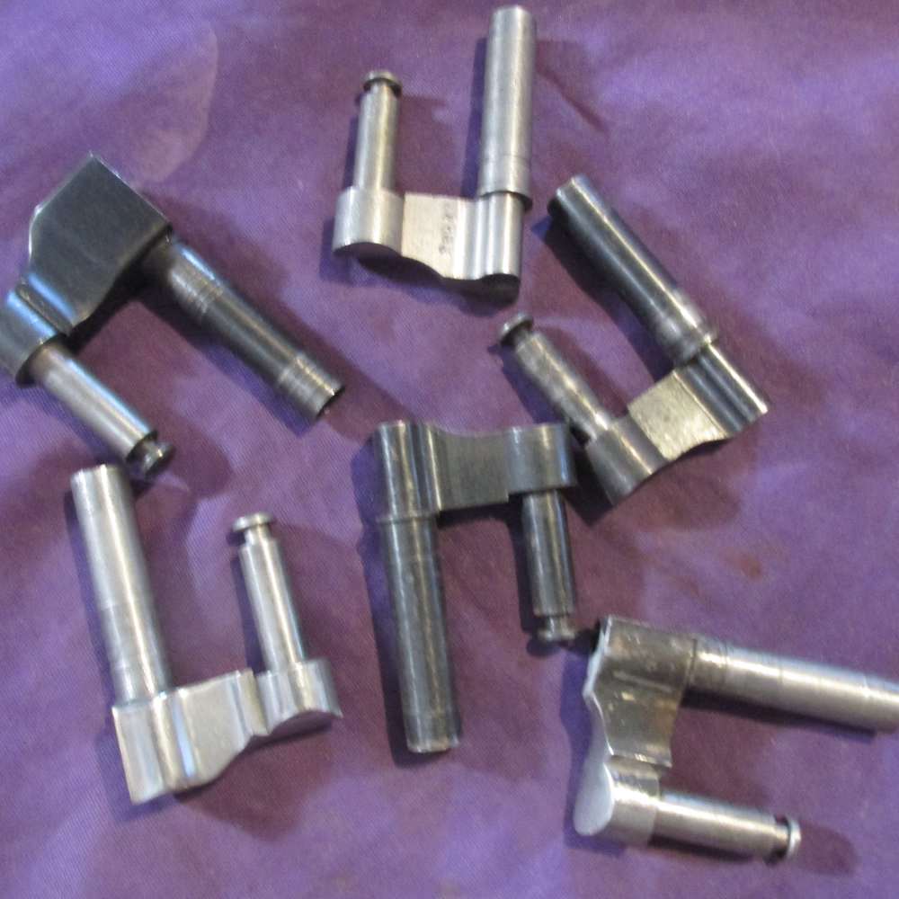 Revolver Cranes-img-2