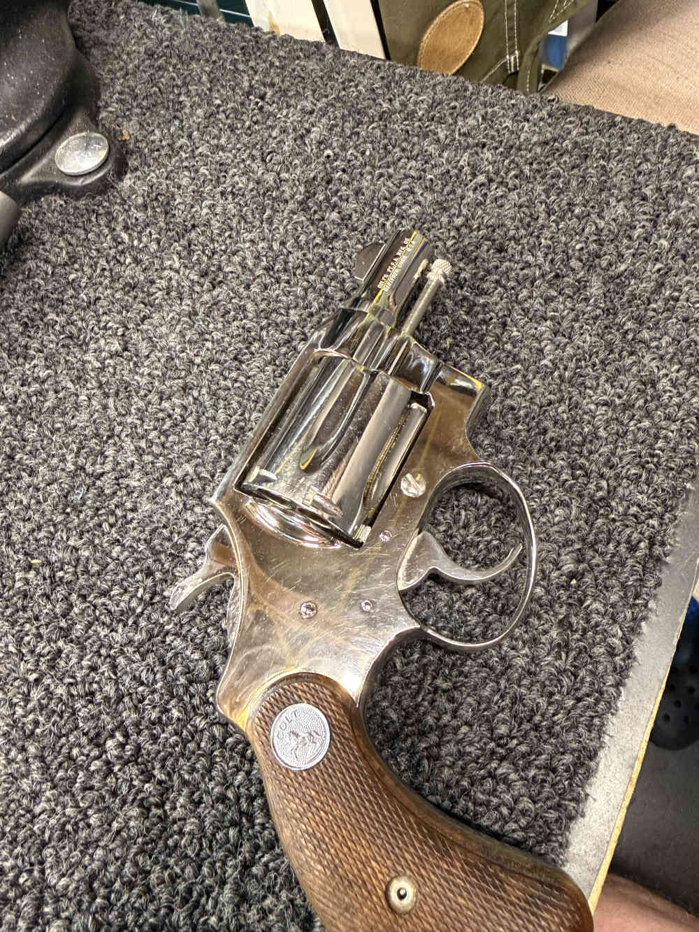 Beautiful Colt COBRA polished Nickel -img-2