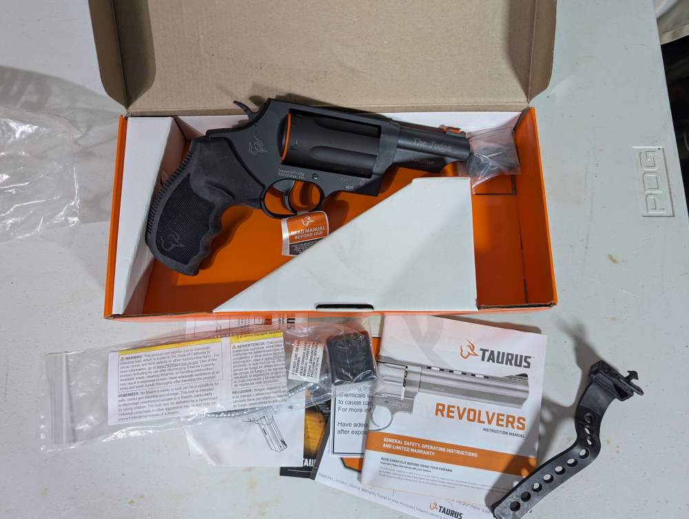 Taurus Judge .45 LC / .410-img-0