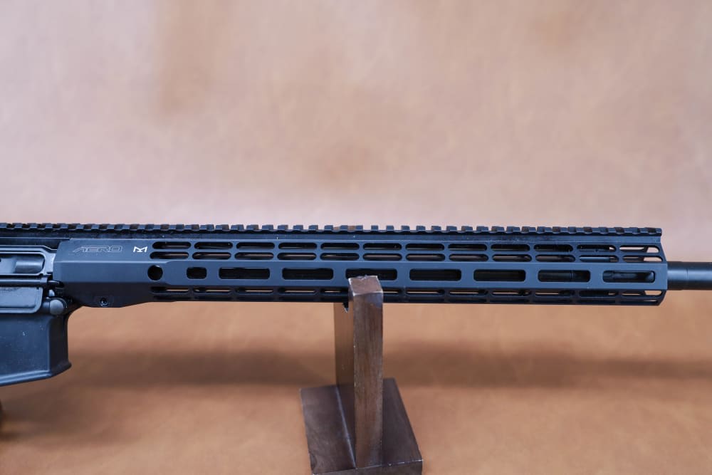 Bushmaster XM15-E2S - 5.56mm NATO - 18" Barrel - .01/NR-img-2