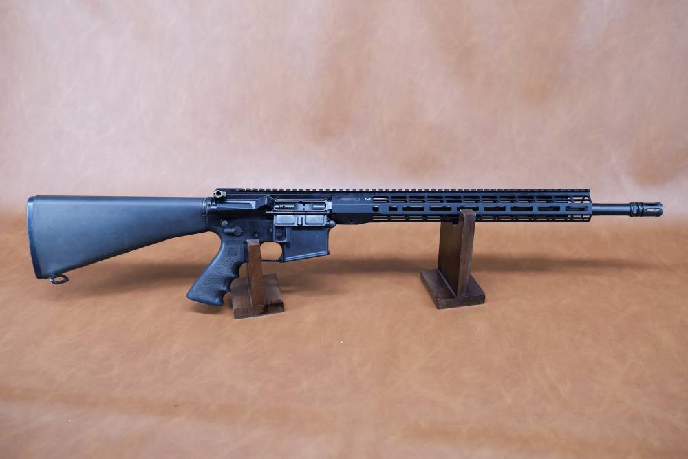 Bushmaster XM15-E2S - 5.56mm NATO - 18" Barrel - .01/NR-img-0