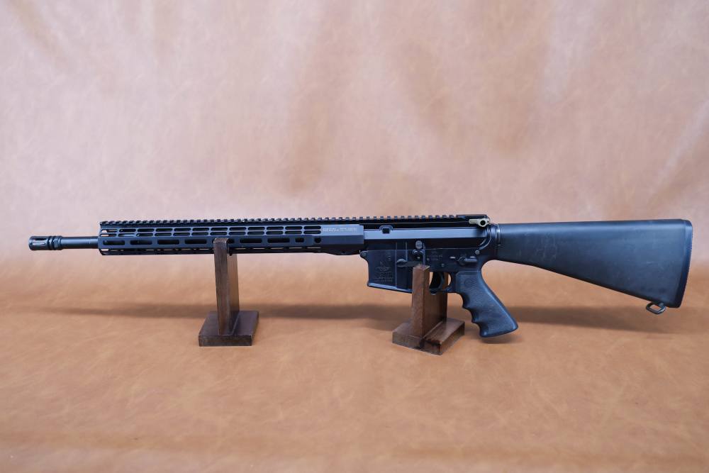 Bushmaster XM15-E2S - 5.56mm NATO - 18" Barrel - .01/NR-img-12