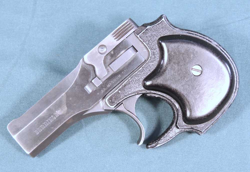 High Standard Derringer 22Mag 3.5 In. Barrel Blued w/ Pocket Holster-img-5