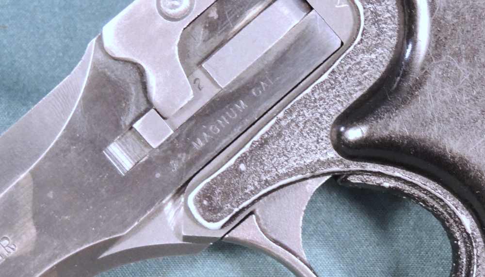 High Standard Derringer 22Mag 3.5 In. Barrel Blued w/ Pocket Holster-img-6