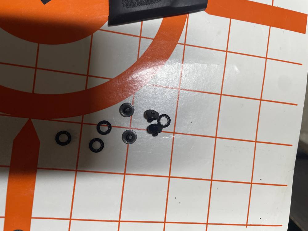 Beretta. 92/96 grips  w/ hex head screws new Lo$-img-6