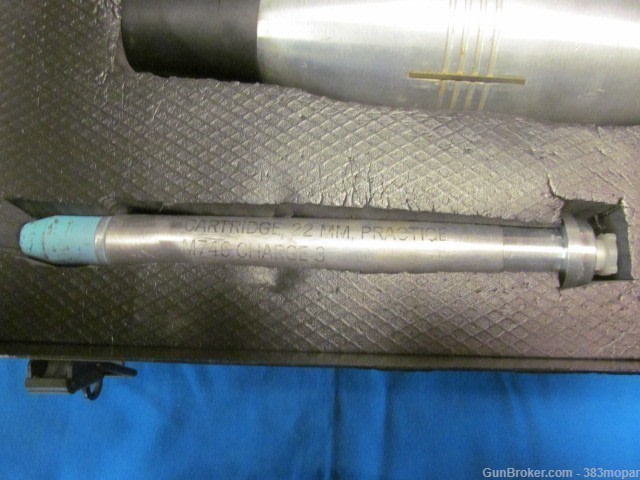 1990 U.S. 81mm Mortar Training Device Sabot (Inert) M1 with manual and box-img-3