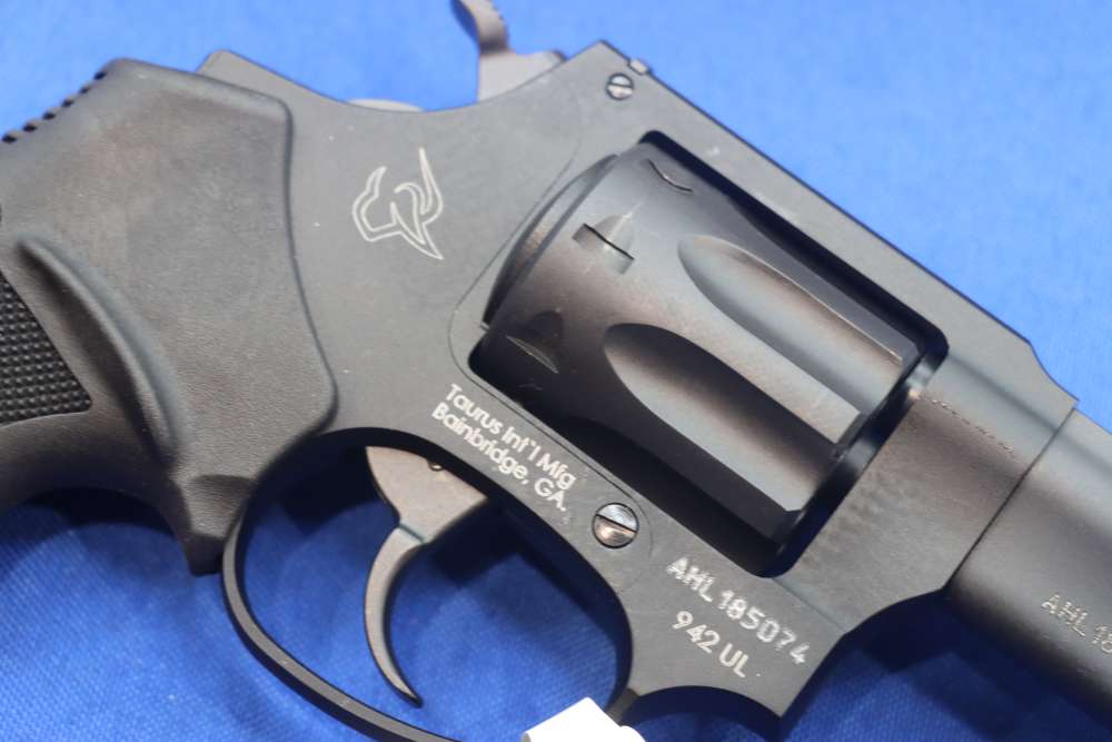 Taurus Model 942 Revolver 22LR Compact 3" 8RD 22 LR M SA DA NEW Matte Black-img-7