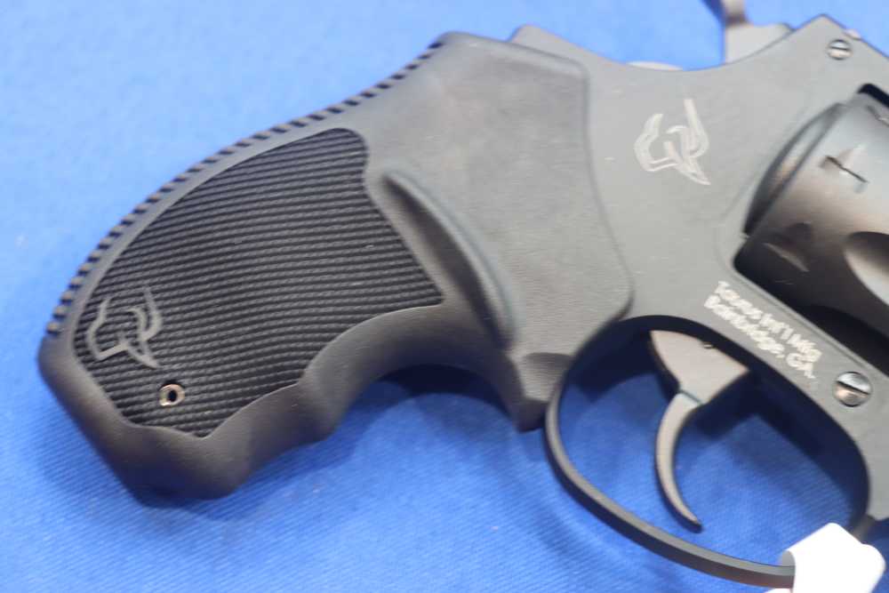 Taurus Model 942 Revolver 22LR Compact 3" 8RD 22 LR M SA DA NEW Matte Black-img-8