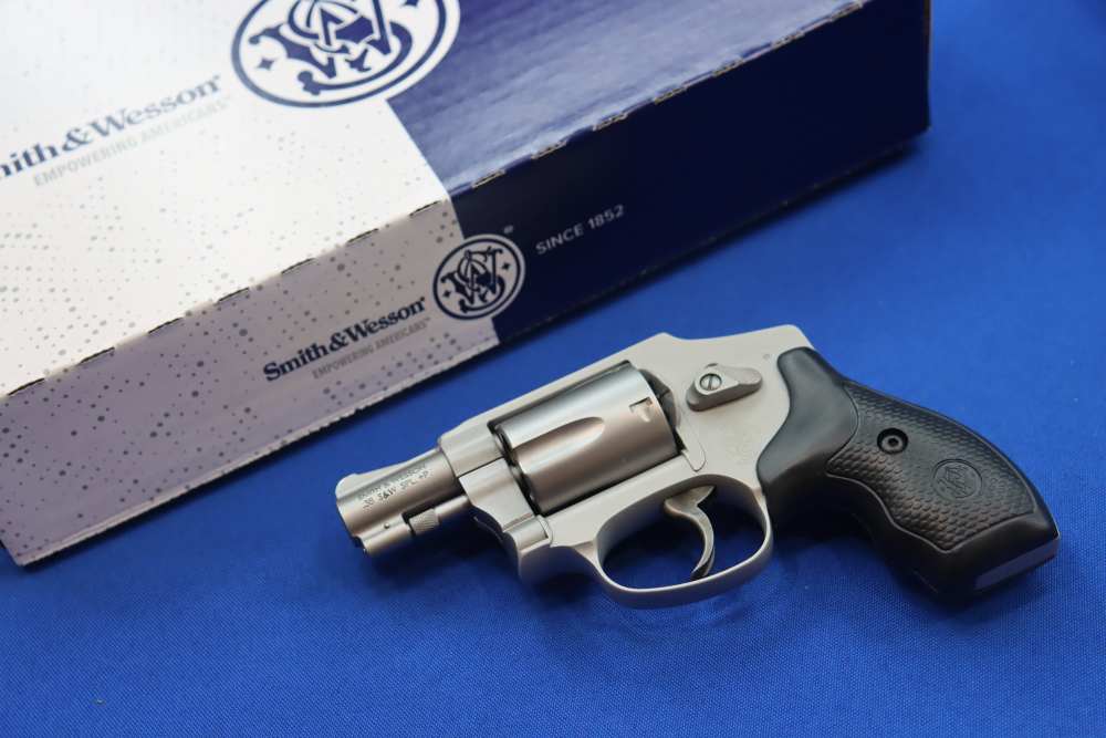 Smith & Wesson AIRWEIGHT S&W Model 642 Revolver 38SPL 5RD 38 Special 163810-img-0