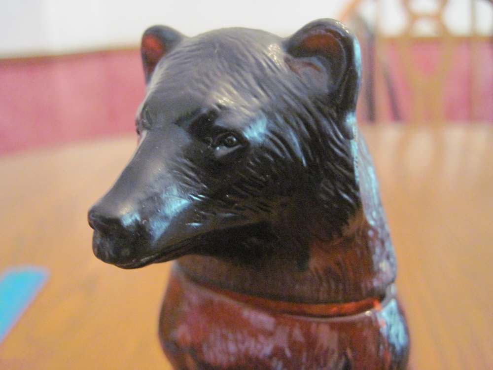 Avon Cologne Kodiak Bear collector’s bottle.-img-3