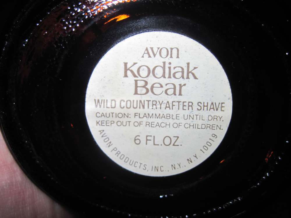 Avon Cologne Kodiak Bear collector’s bottle.-img-1