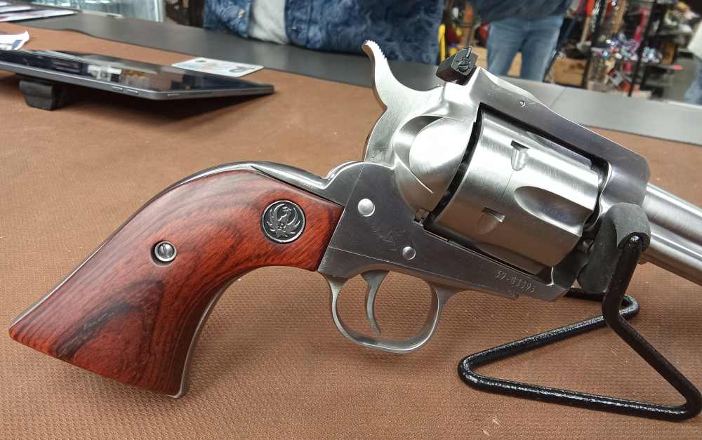 Ruger New Model Blackhawk .357 Mag Revolver -img-9