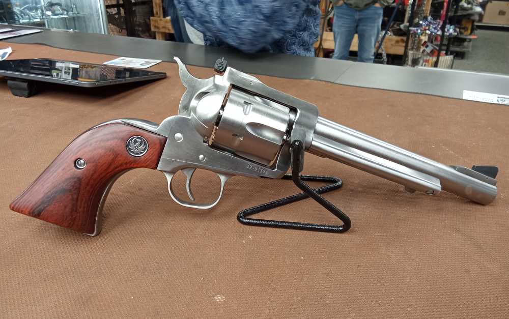 Ruger New Model Blackhawk .357 Mag Revolver -img-8