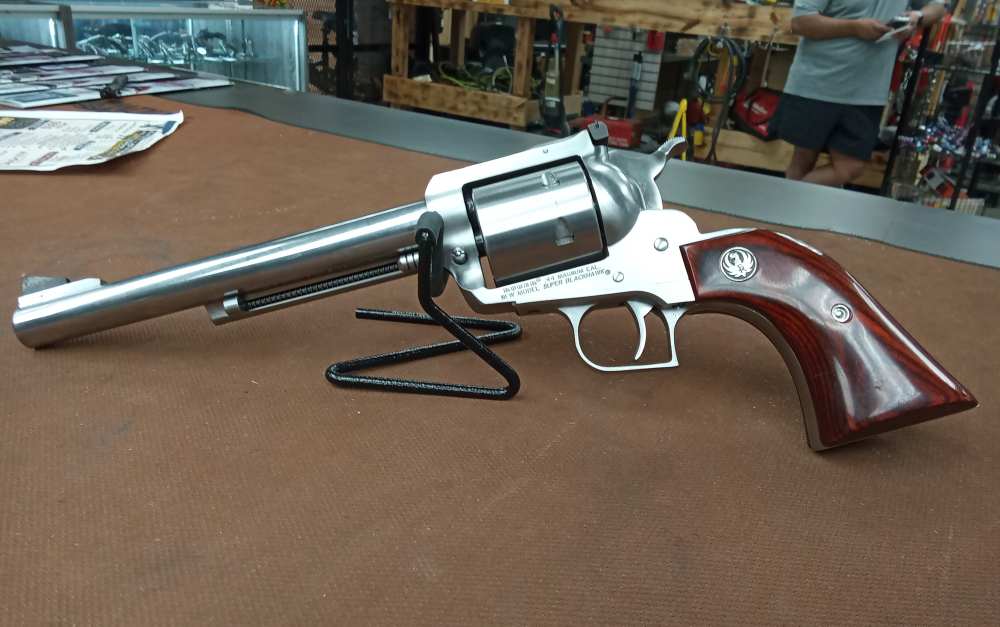 Ruger New Model Super Blackhawk .44 Magnum Revolver -img-0