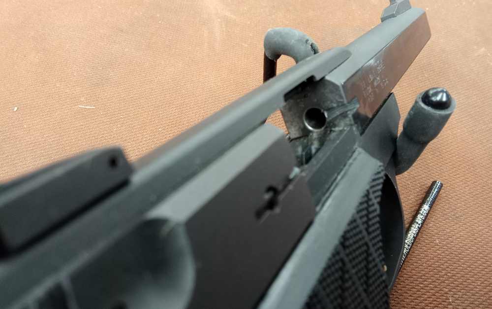 Browning Buck Mark .22LR Pistol -img-8