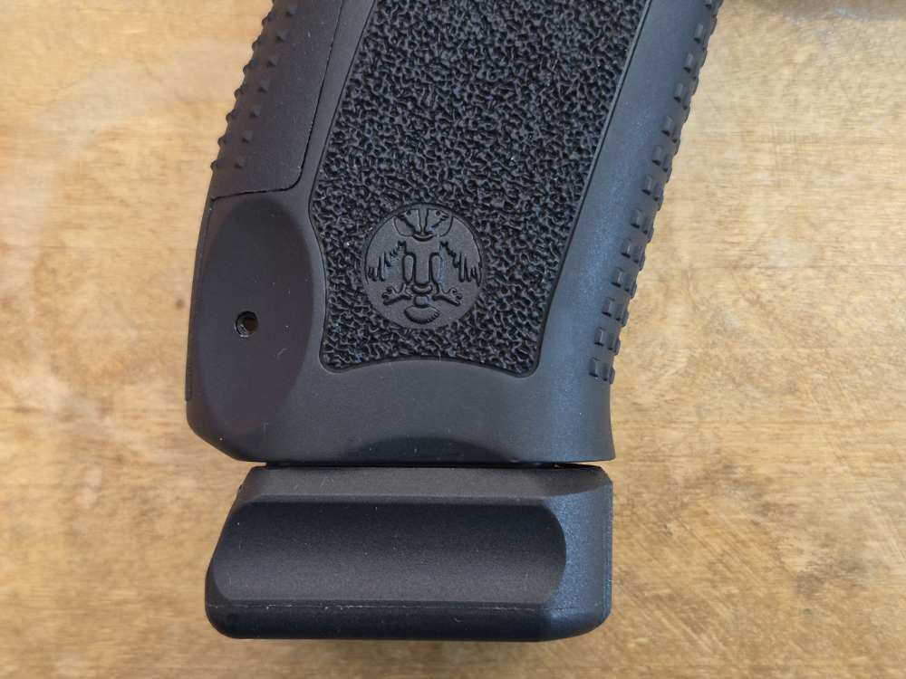 Canik TP9SA HG3277-N 9mm Semi Auto +3 Mags & Orig Case-img-17