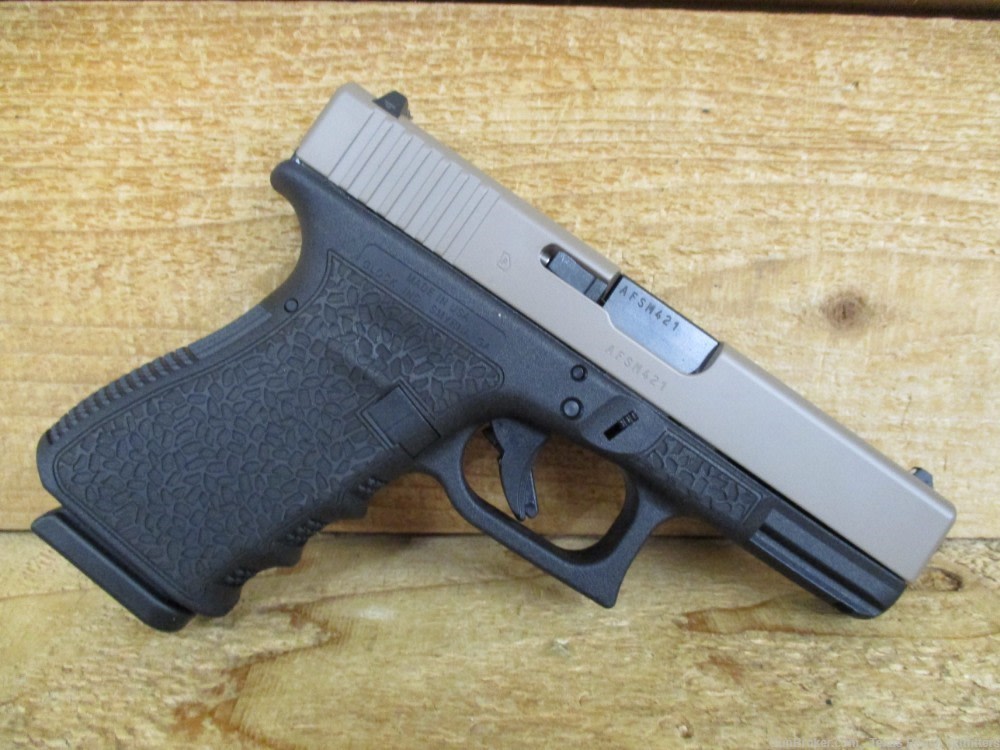 Glock 19 Gen3 9mm Textured frame FDE slide 15rd magazines NIB-img-0