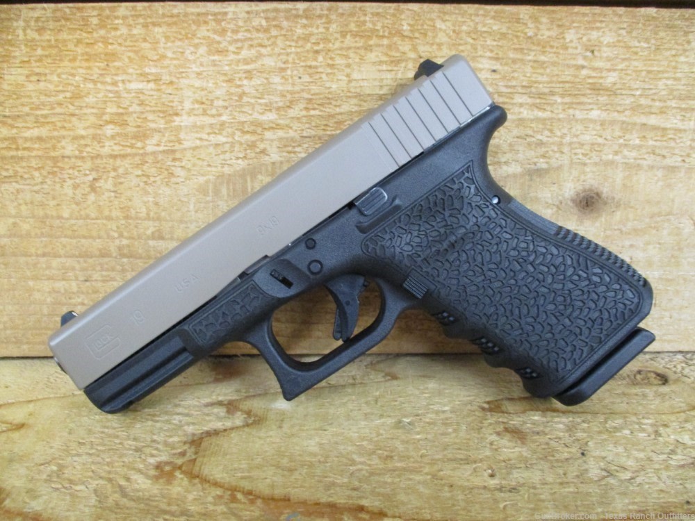 Glock 19 Gen3 9mm Textured frame FDE slide 15rd magazines NIB-img-1