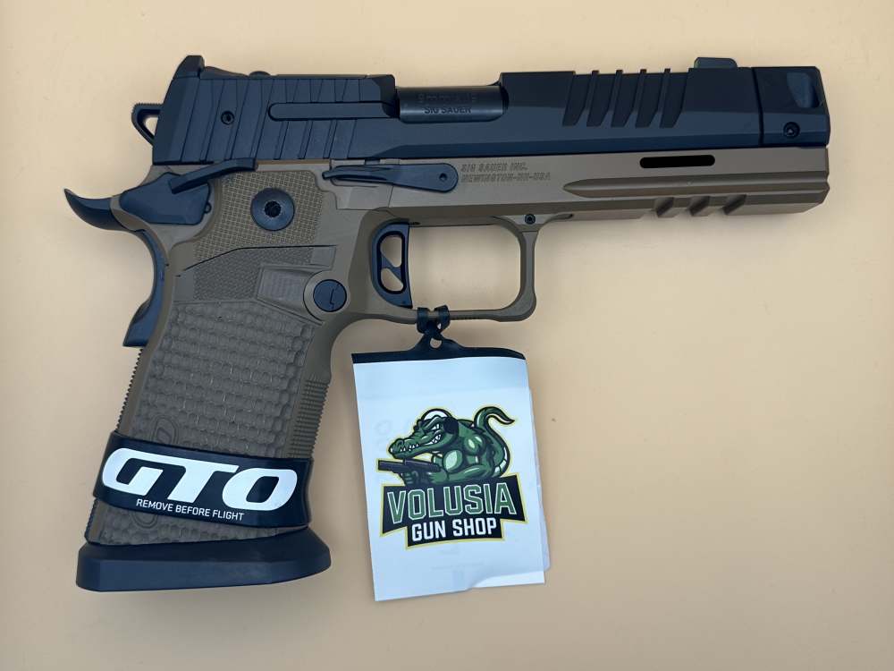 Sig P211 GTO Combat 9mm BlkTan Optics Ready 3 mags Comp NIB 2011 Ships Free-img-1