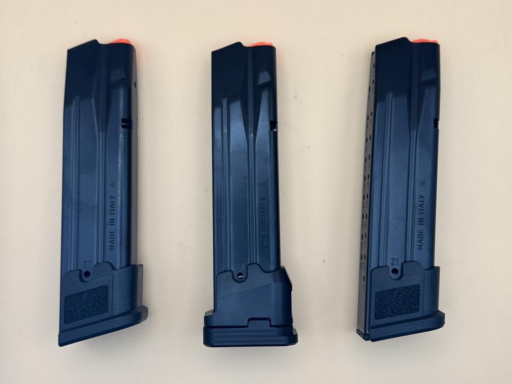 Sig P211 GTO 9mm Black Optics Ready 3 mags Comp NIB 2011 Ships Free-img-3