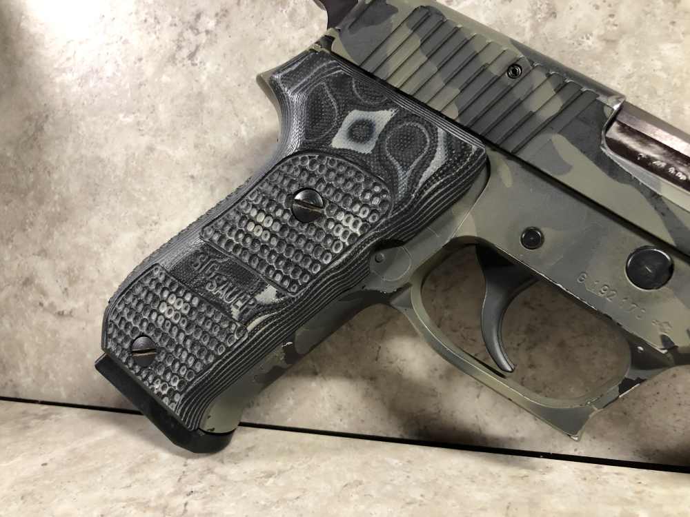 Sig Sauer P220 .45 ACP Pistol w/ 2 mags-img-5