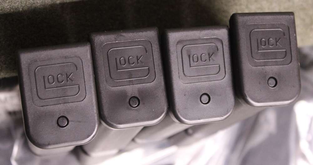 Glock 23 factory 13 round magazine mag .40 S&W-img-4