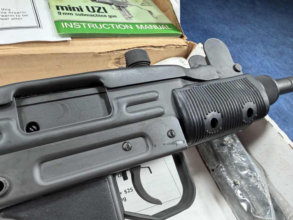 TRANSFERABLE Like New Group Vector Mini Uzi with box EFILE READY-img-13