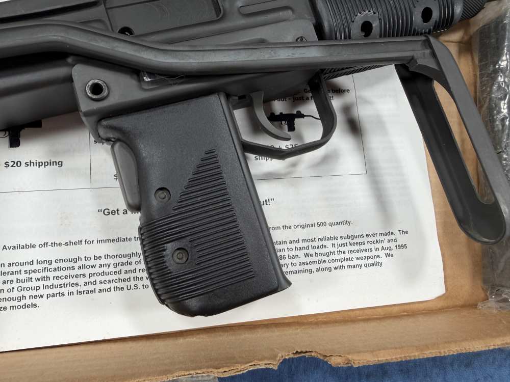 TRANSFERABLE Like New Group Vector Mini Uzi with box EFILE READY-img-4