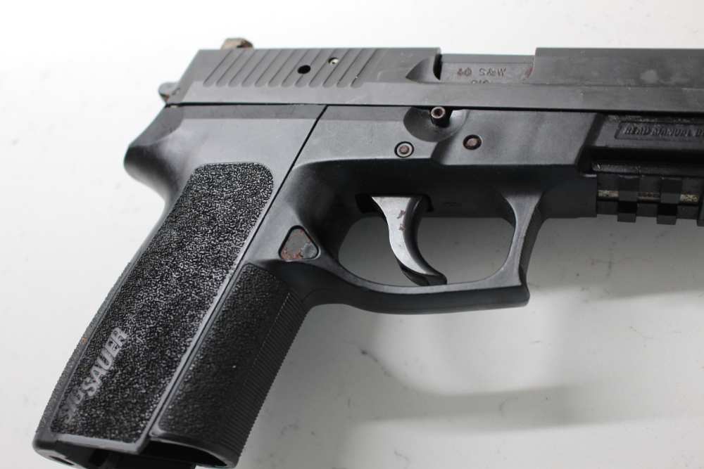 Sig Sauer SP2022 40 S&W  Gunsmith Special/Parts  No Reserve-img-6