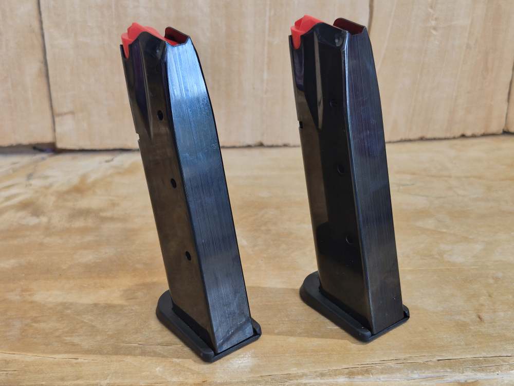 Magnum Research Baby Eagle III 9mm Full Size BE99153RL +2 Mags-img-33